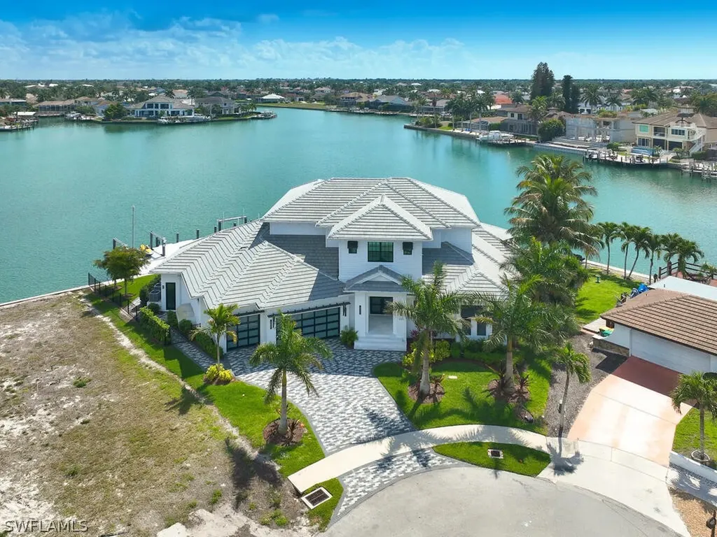 999 Spruce Court Marco Island FL 34145