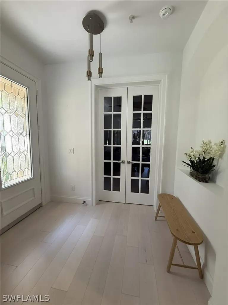 2830 Tiburon Boulevard E Naples FL 34109