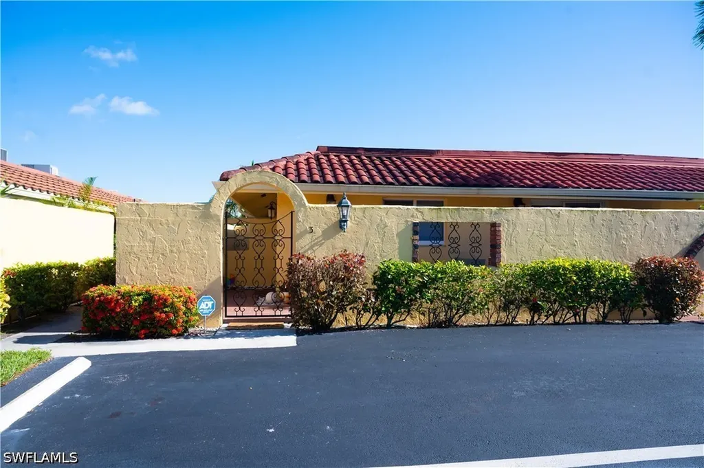 136 Harrison Road Naples FL 34112