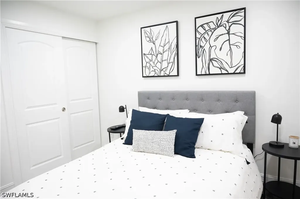 136 Harrison Road Naples FL 34112
