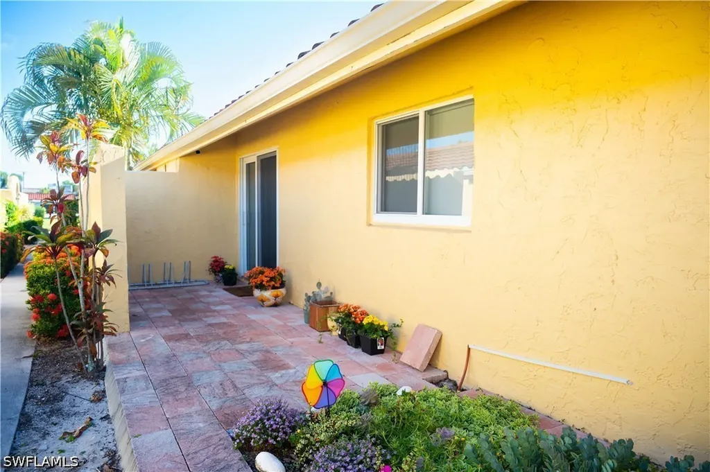136 Harrison Road Naples FL 34112