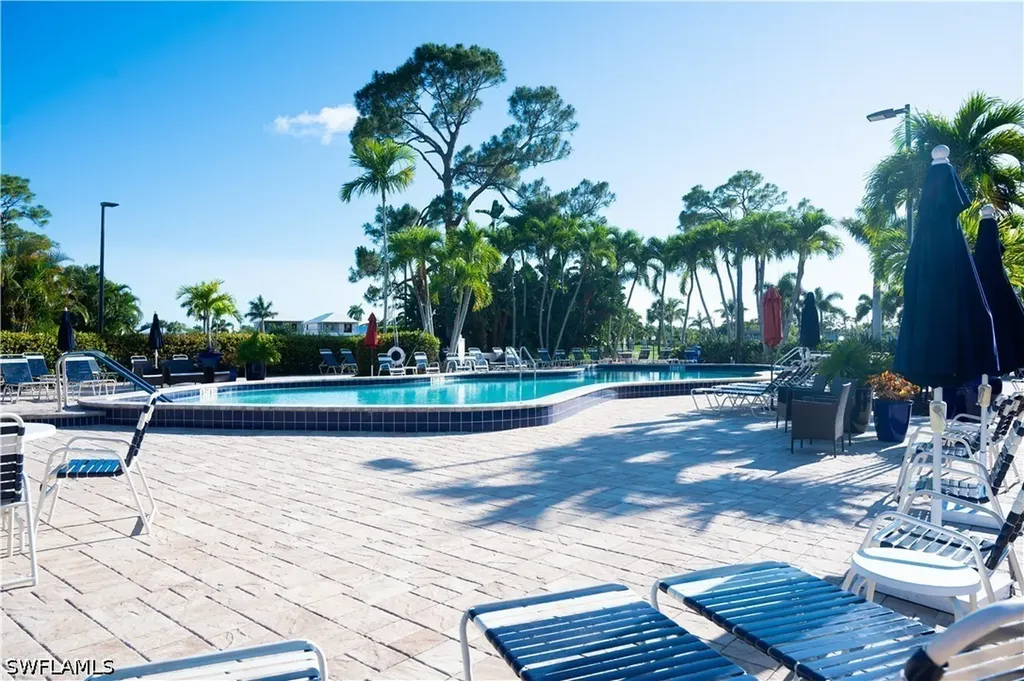 136 Harrison Road Naples FL 34112