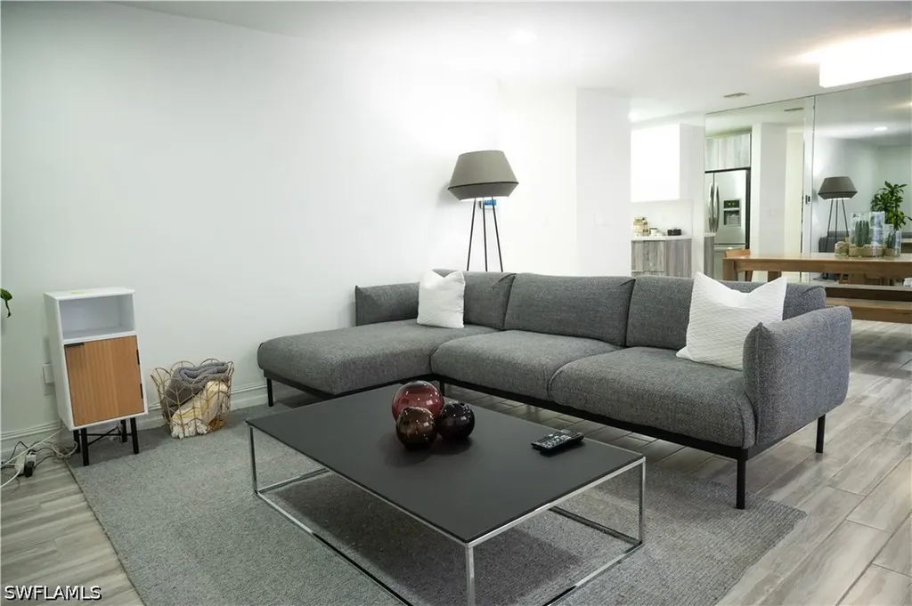 136 Harrison Road Naples FL 34112