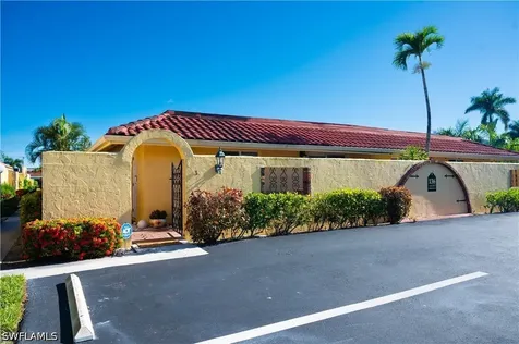 136 Harrison Road Naples FL 34112