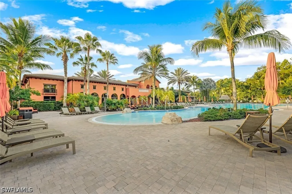 9115 Capistrano Street S Naples FL 34113