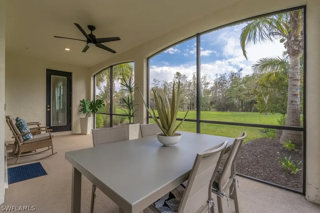 16352 Viansa Way Naples FL 34110