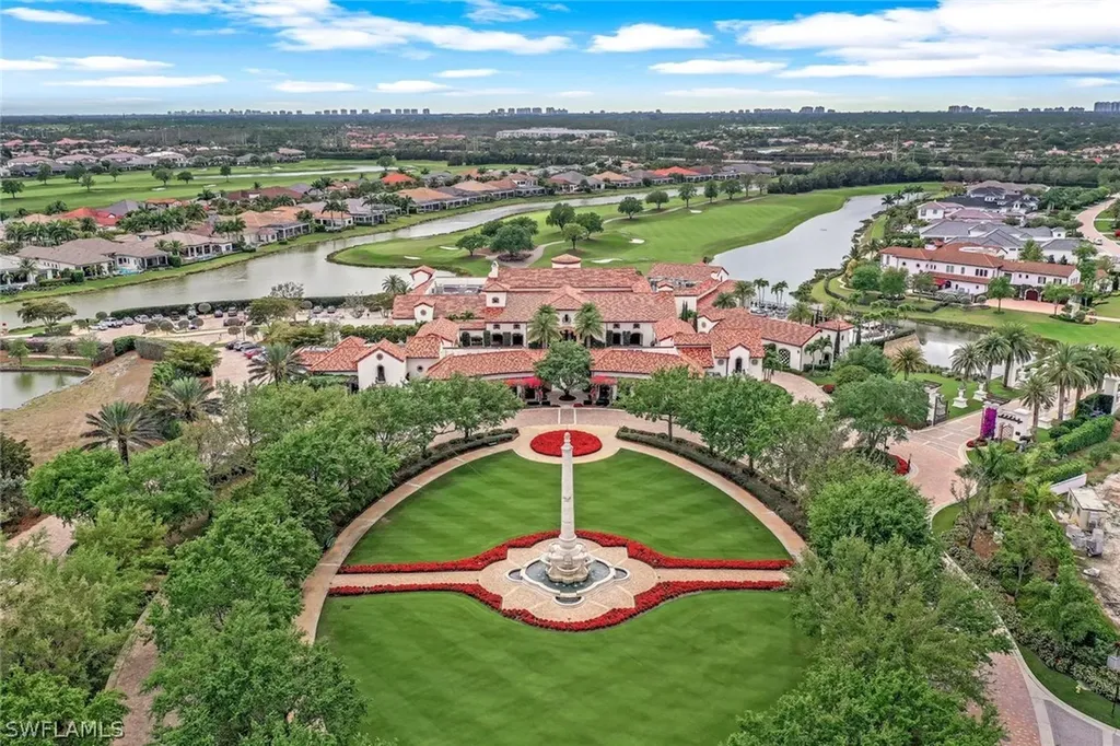 16352 Viansa Way Naples FL 34110
