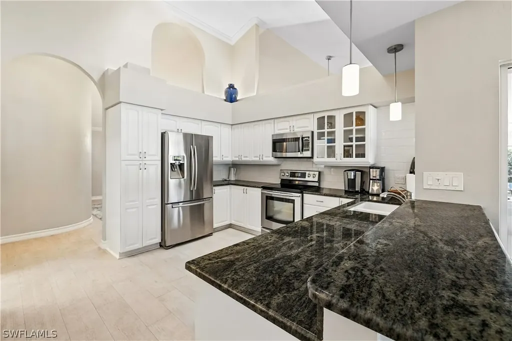 6605 Southfork Naples FL 34108