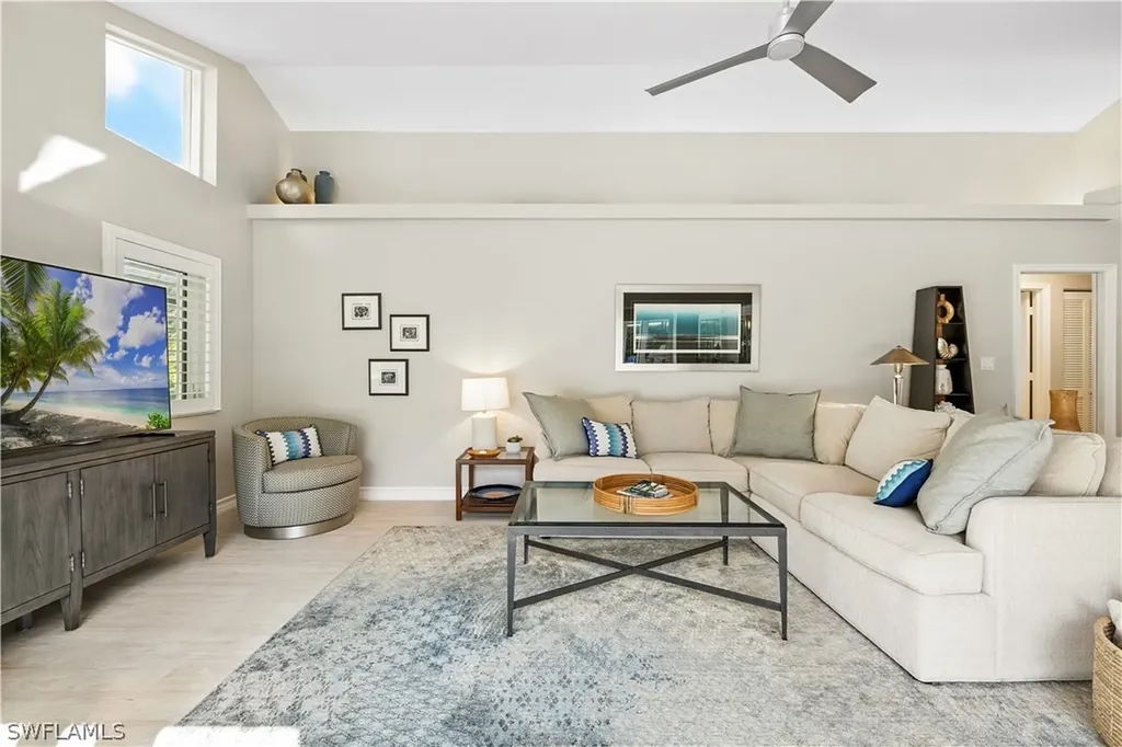 6605 Southfork Naples FL 34108
