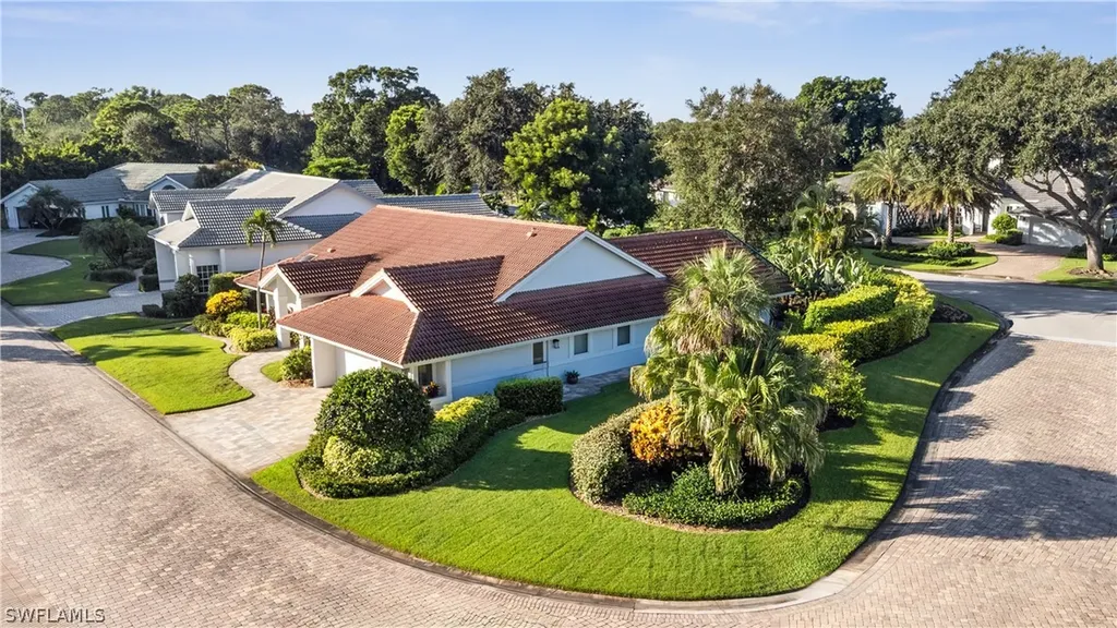 6605 Southfork Naples FL 34108
