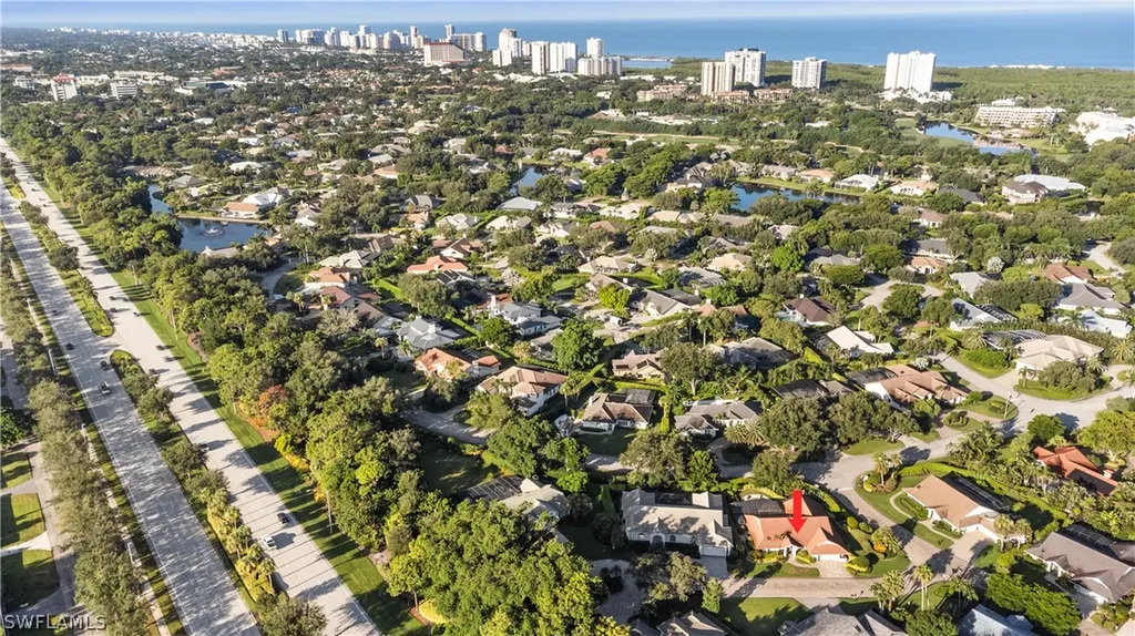 6605 Southfork Naples FL 34108