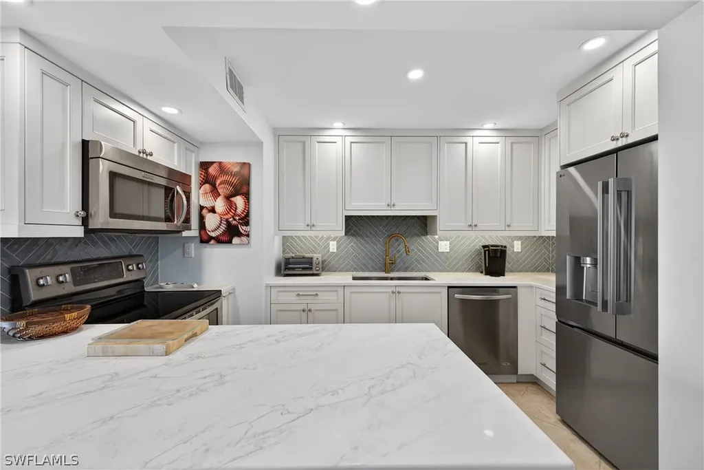 3443 Gulf Shore Boulevard N Naples FL 34103