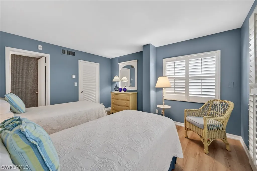 3443 Gulf Shore Boulevard N Naples FL 34103