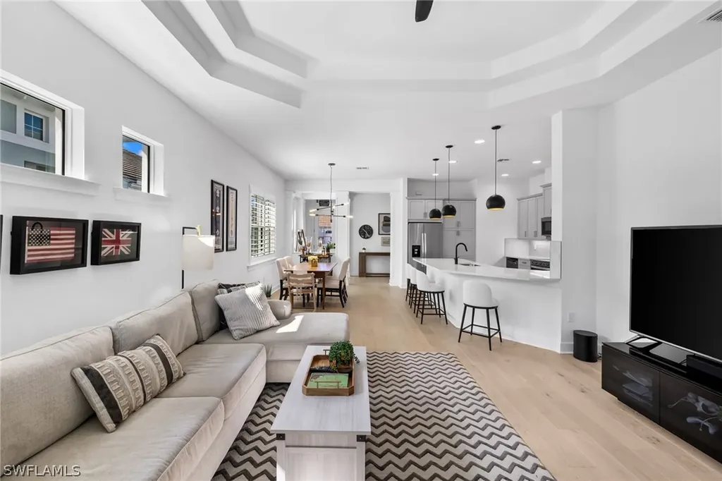 6291 Arriba Avenue Naples FL 34113