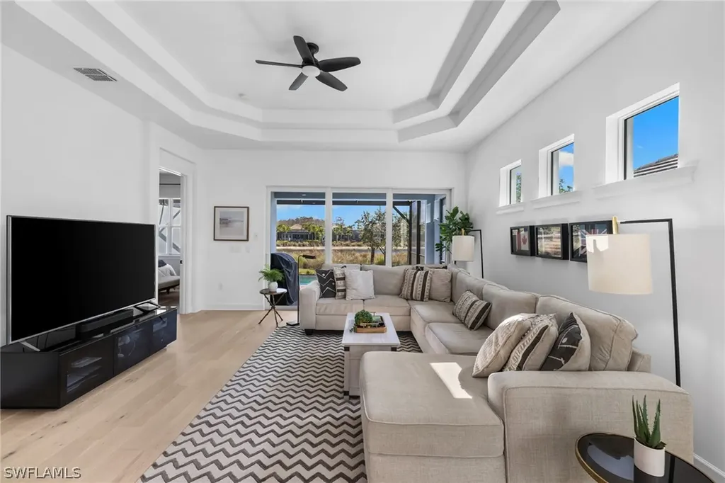 6291 Arriba Avenue Naples FL 34113