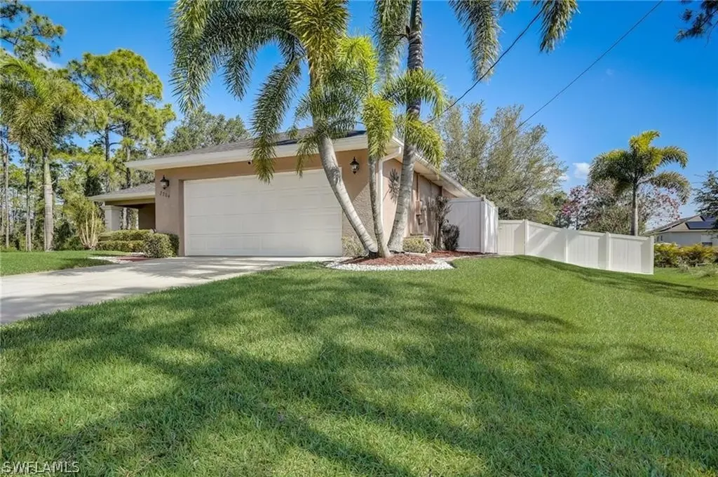 3704 18th Street W Lehigh Acres FL 33971