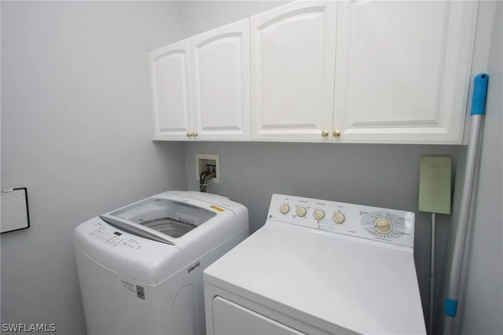 3460 Pointe Creek Court Bonita Springs FL 34134