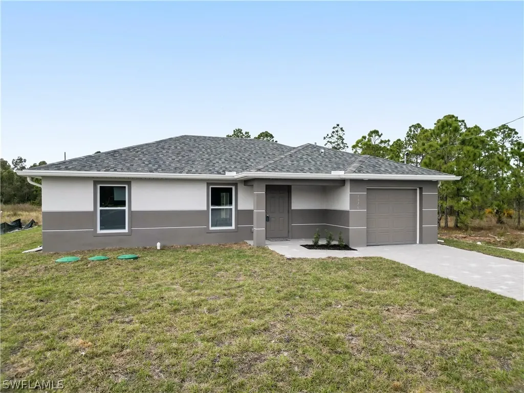 1076 Gunby Avenue S Lehigh Acres FL 33974