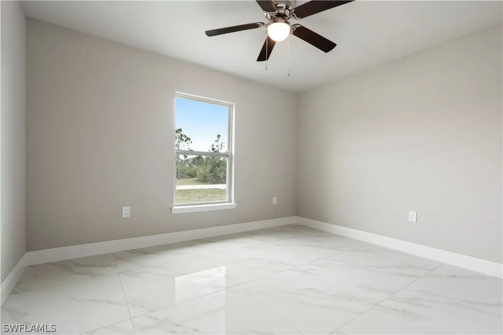 1076 Gunby Avenue S Lehigh Acres FL 33974