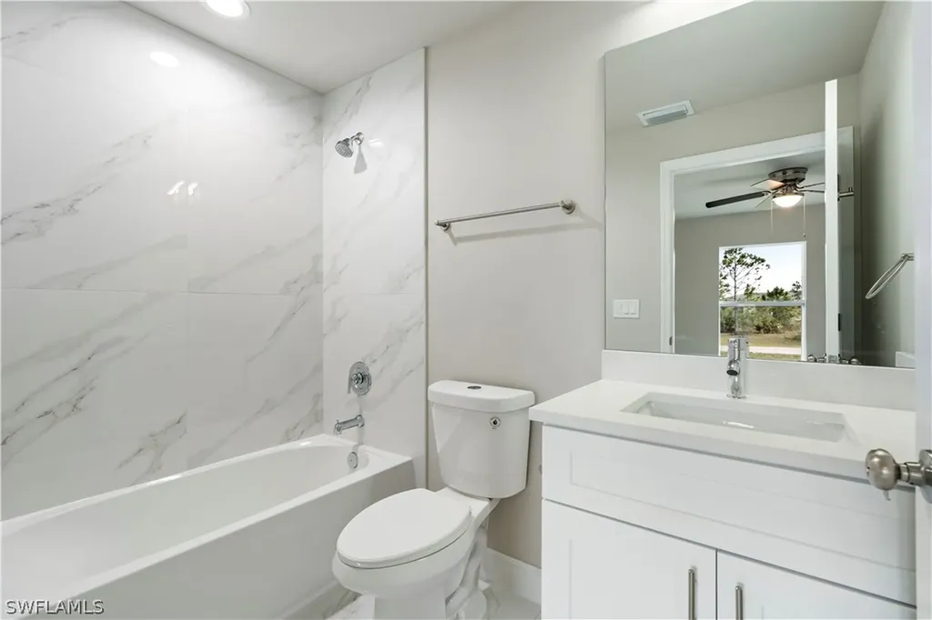 1076 Gunby Avenue S Lehigh Acres FL 33974