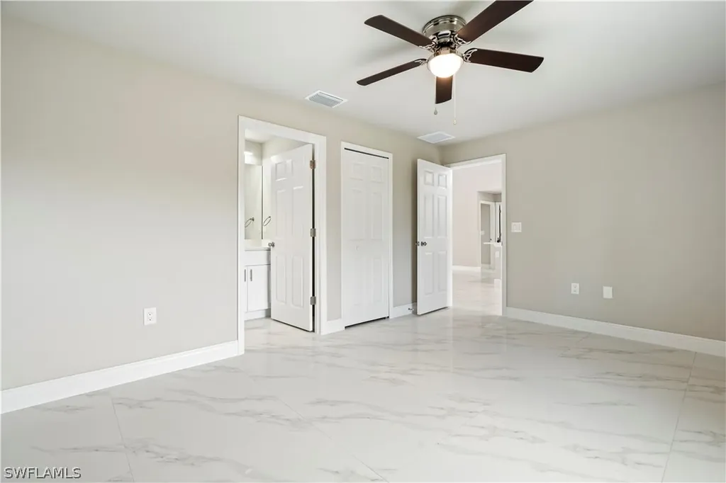 1076 Gunby Avenue S Lehigh Acres FL 33974