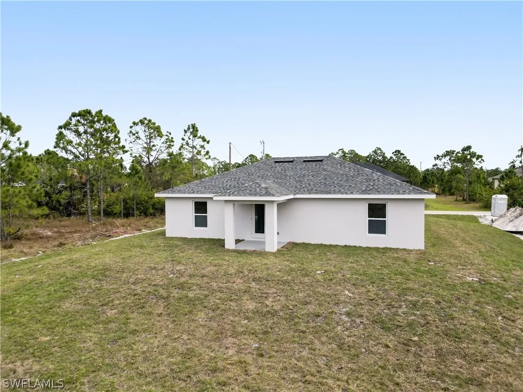 1076 Gunby Avenue S Lehigh Acres FL 33974