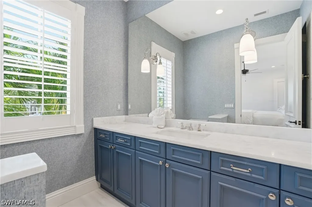 160 16th Avenue S Naples FL 34102