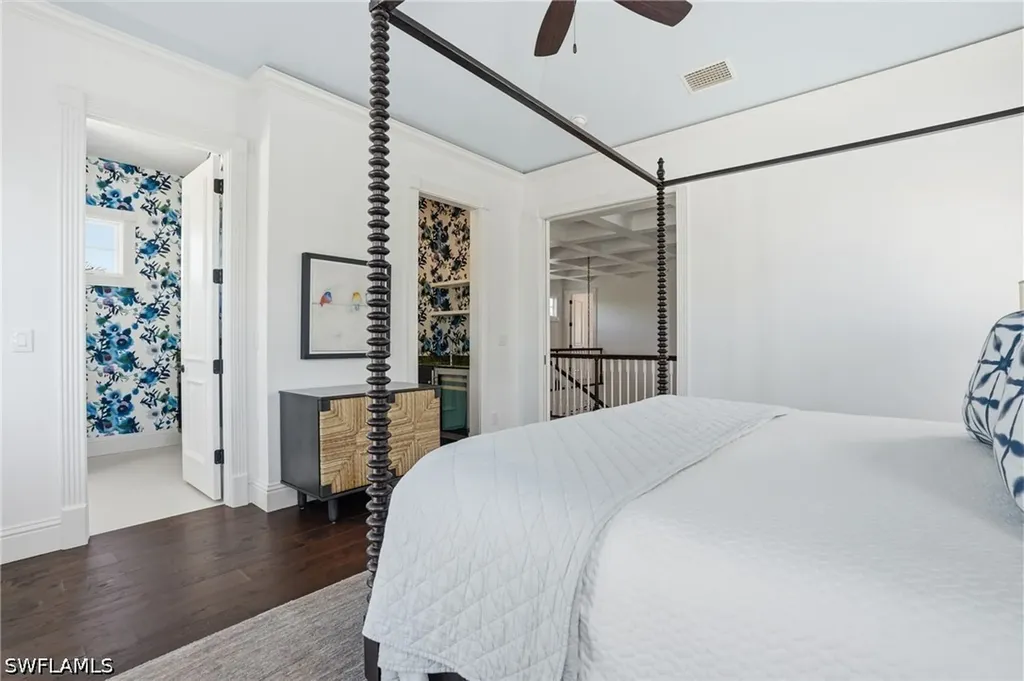160 16th Avenue S Naples FL 34102