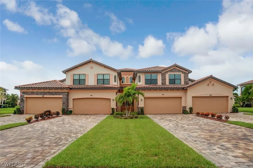 9126 Napoli Court Naples FL 34113