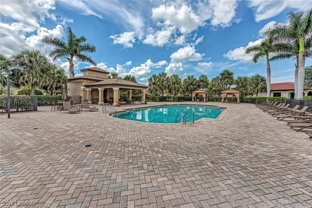 9126 Napoli Court Naples FL 34113