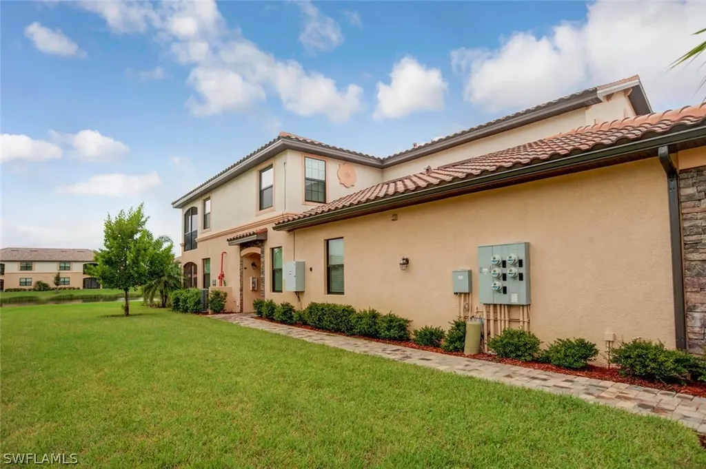 9126 Napoli Court Naples FL 34113