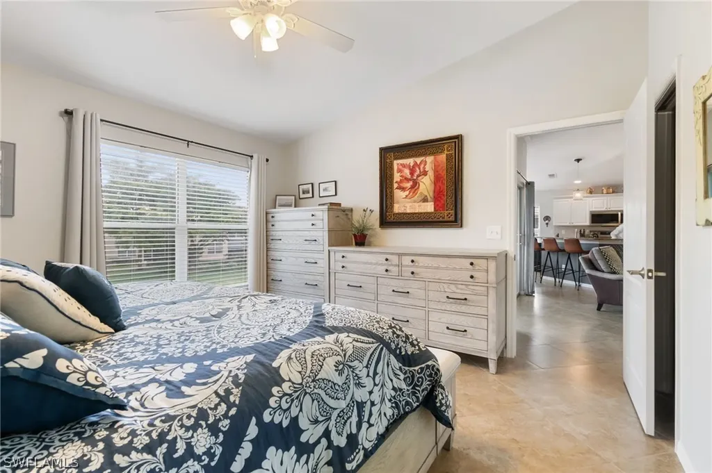 359 Dover Place Naples FL 34104