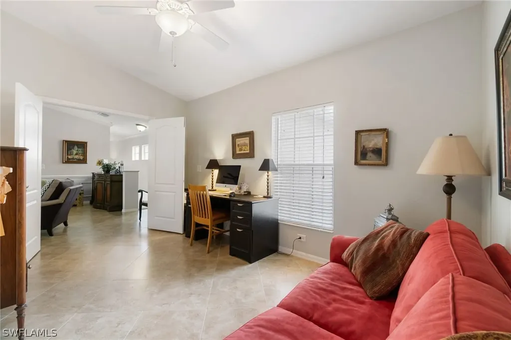 359 Dover Place Naples FL 34104