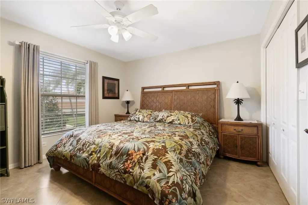 359 Dover Place Naples FL 34104