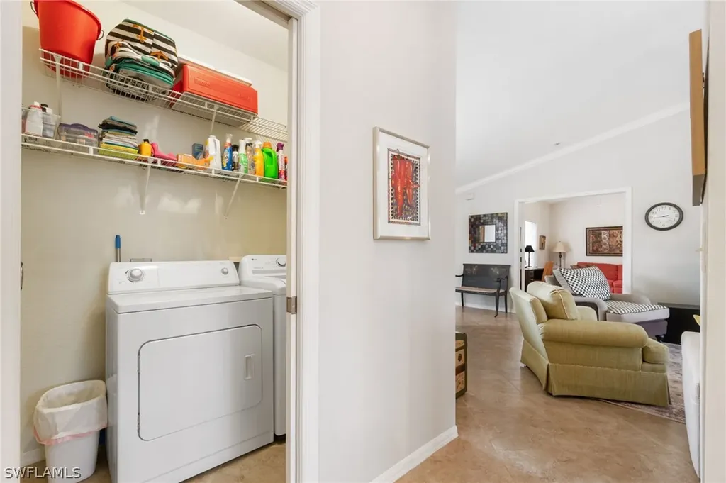 359 Dover Place Naples FL 34104