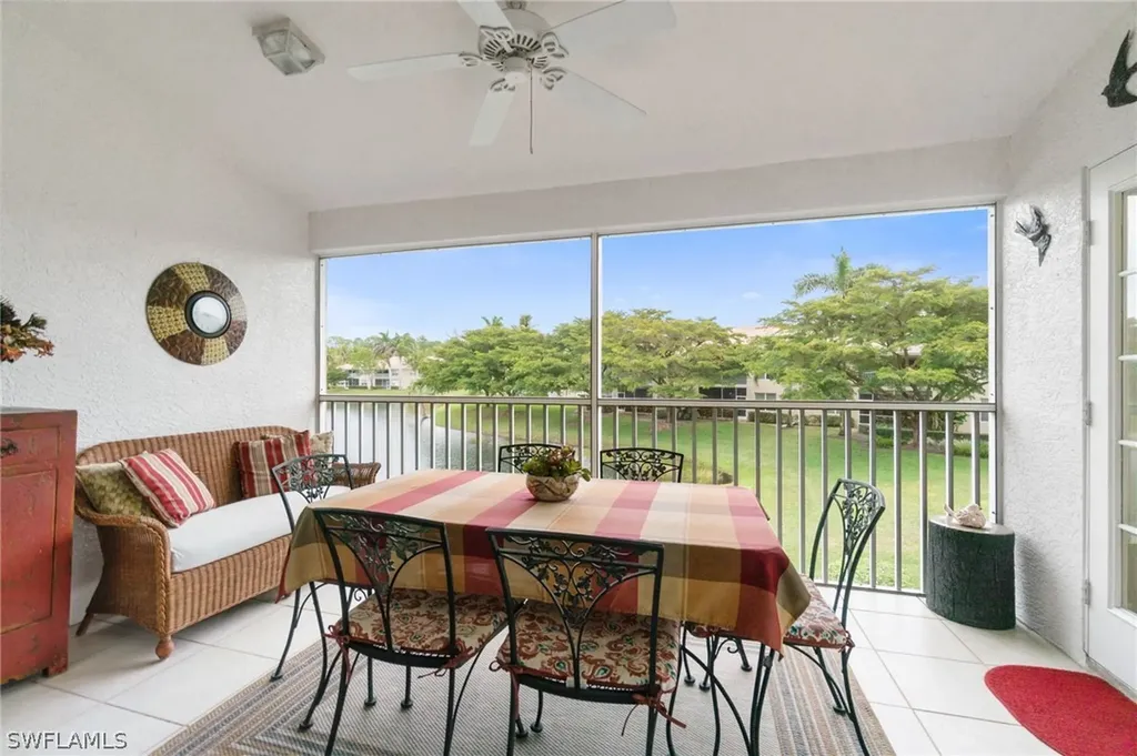 359 Dover Place Naples FL 34104