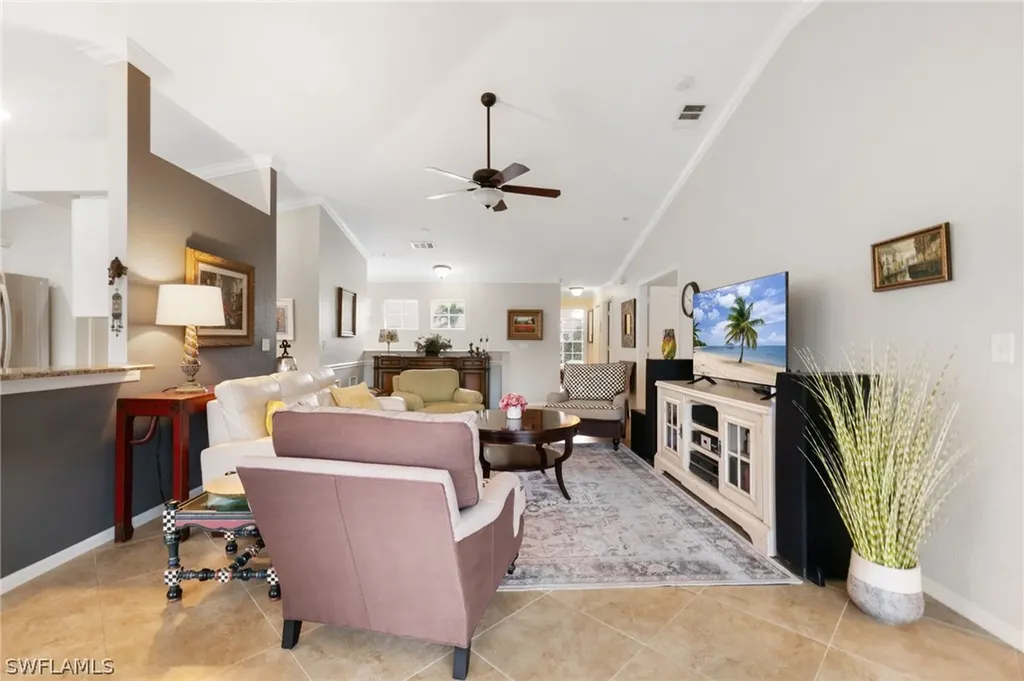 359 Dover Place Naples FL 34104