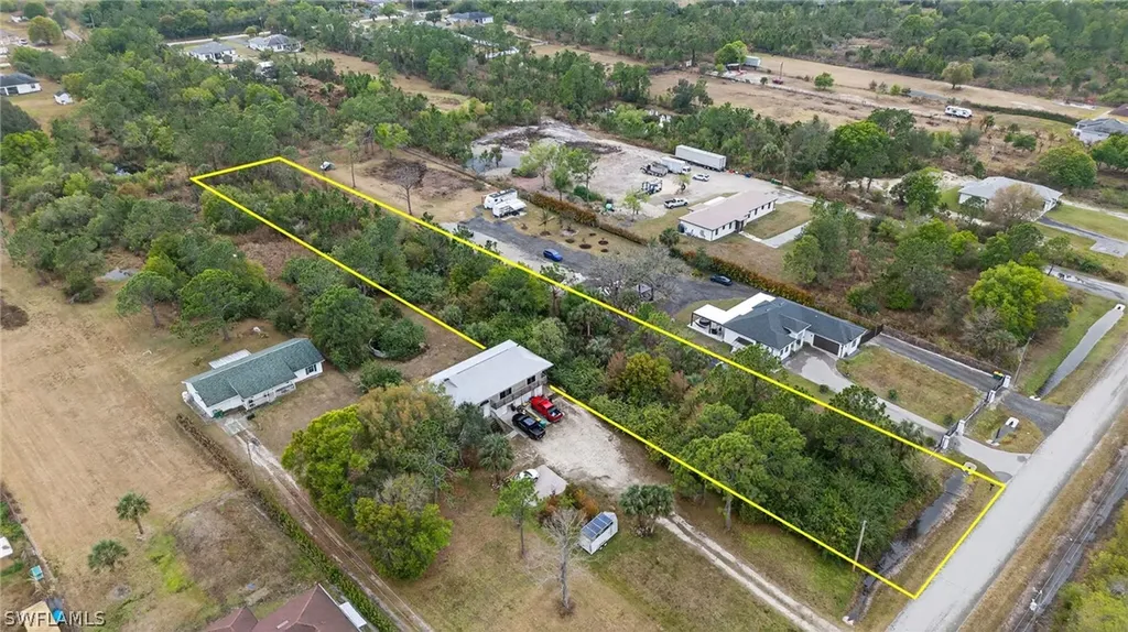 Xxxx 60th Avenue NE Naples FL 34120