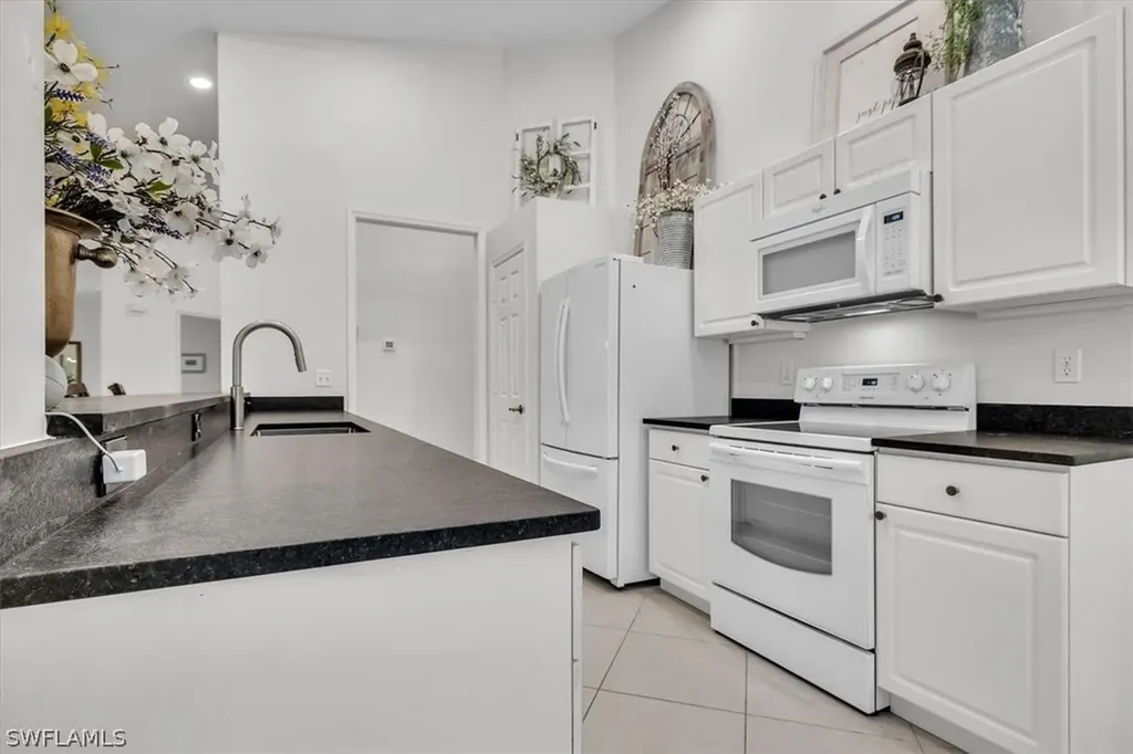 1215 Imperial Drive Naples FL 34110
