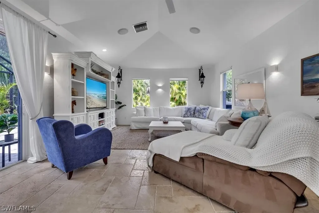 1215 Imperial Drive Naples FL 34110