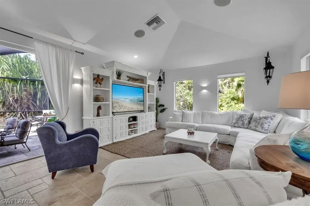 1215 Imperial Drive Naples FL 34110