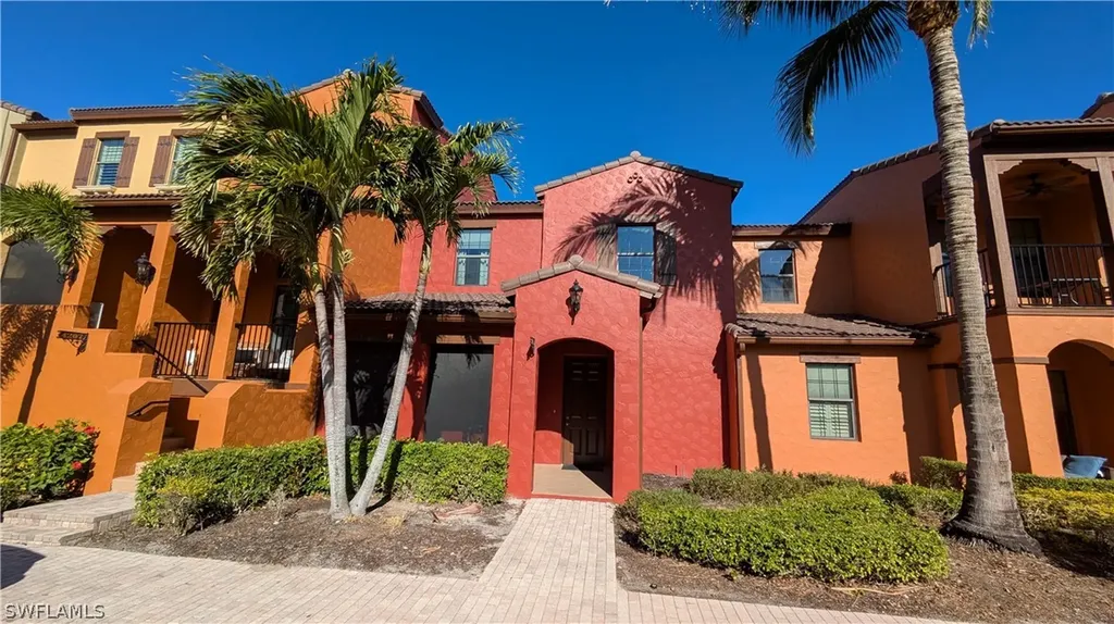 9055 Capistrano Street N Naples FL 34113