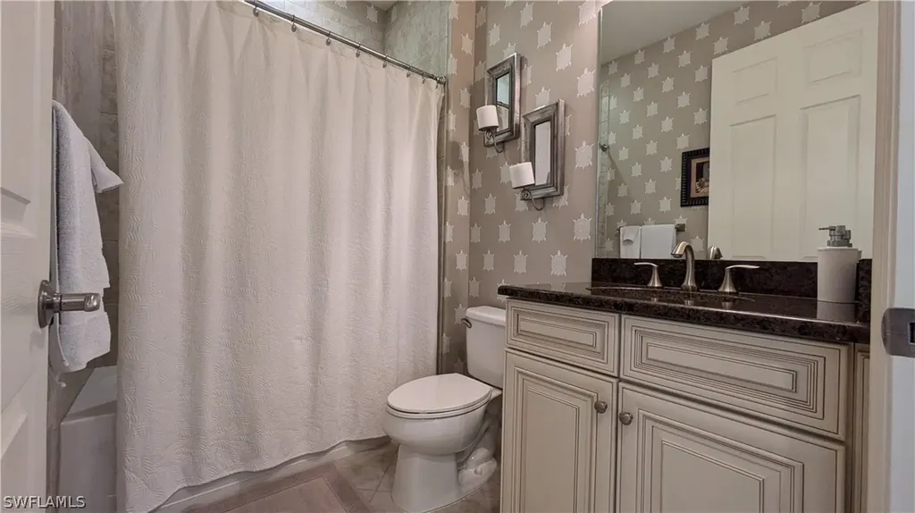 9055 Capistrano Street N Naples FL 34113