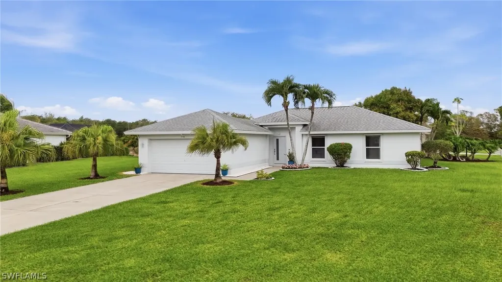 750 Cherry Blossom Court Naples FL 34120