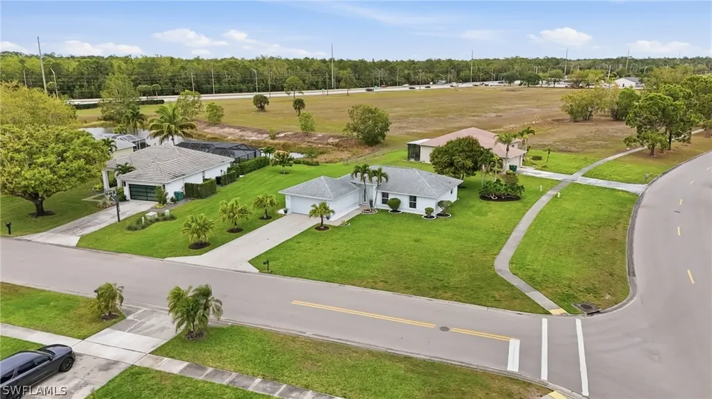 750 Cherry Blossom Court Naples FL 34120