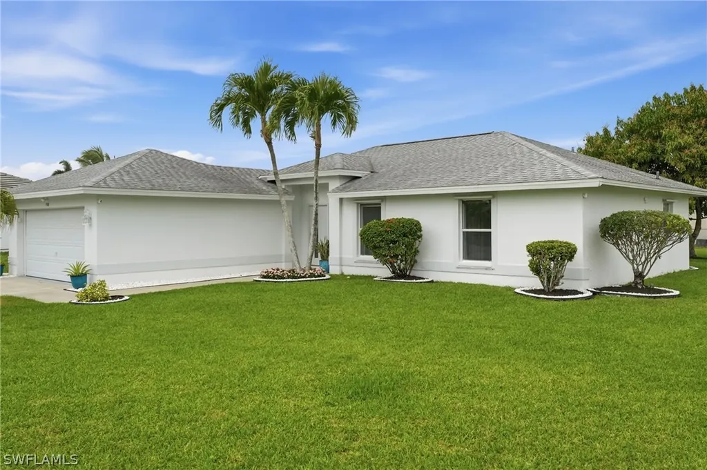 750 Cherry Blossom Court Naples FL 34120