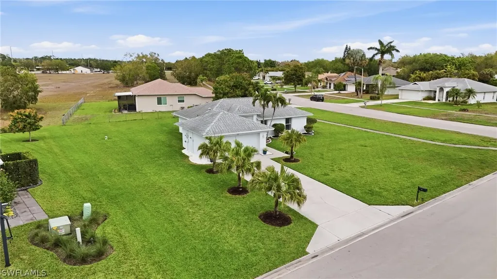 750 Cherry Blossom Court Naples FL 34120