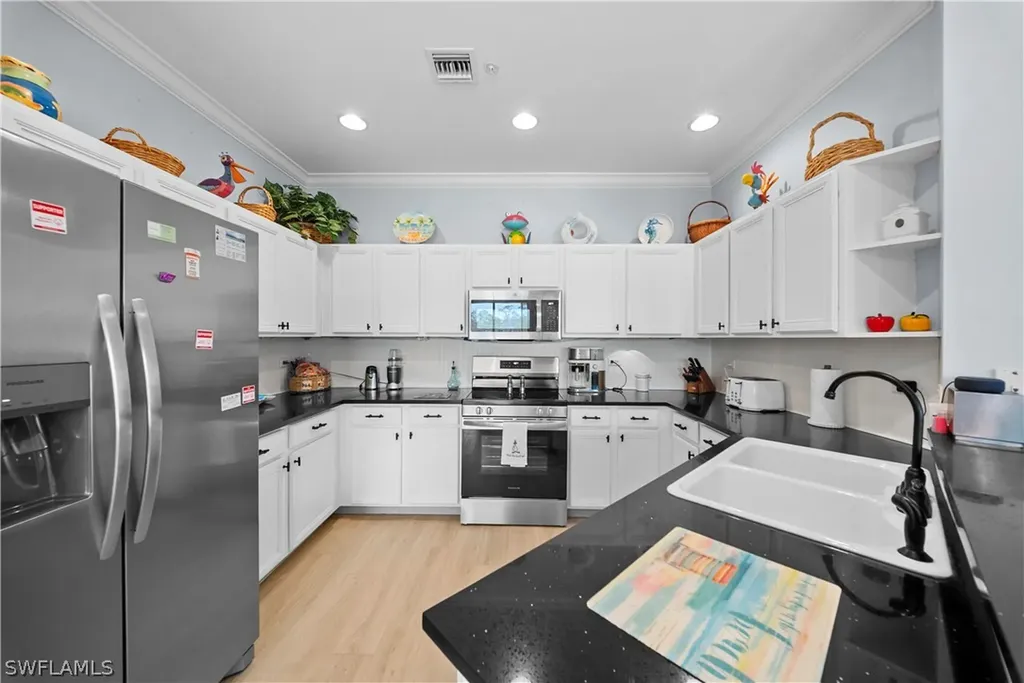 8457 Radcliffe Terrace Naples FL 34120
