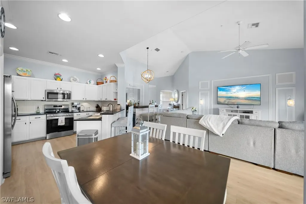 8457 Radcliffe Terrace Naples FL 34120