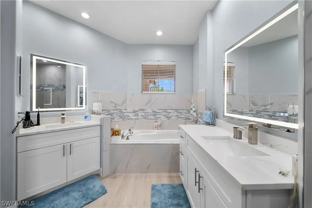 8457 Radcliffe Terrace Naples FL 34120